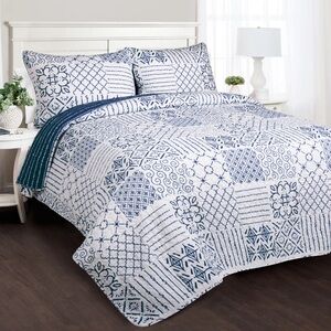 Monique Standard Cotton Reversible Coastal 3 Piece Quilt Set By Lush Decor